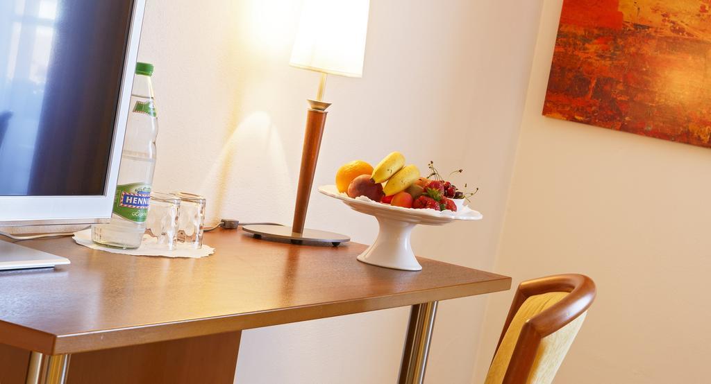 Hotel Landgasthof Schoenbuehl Стая снимка