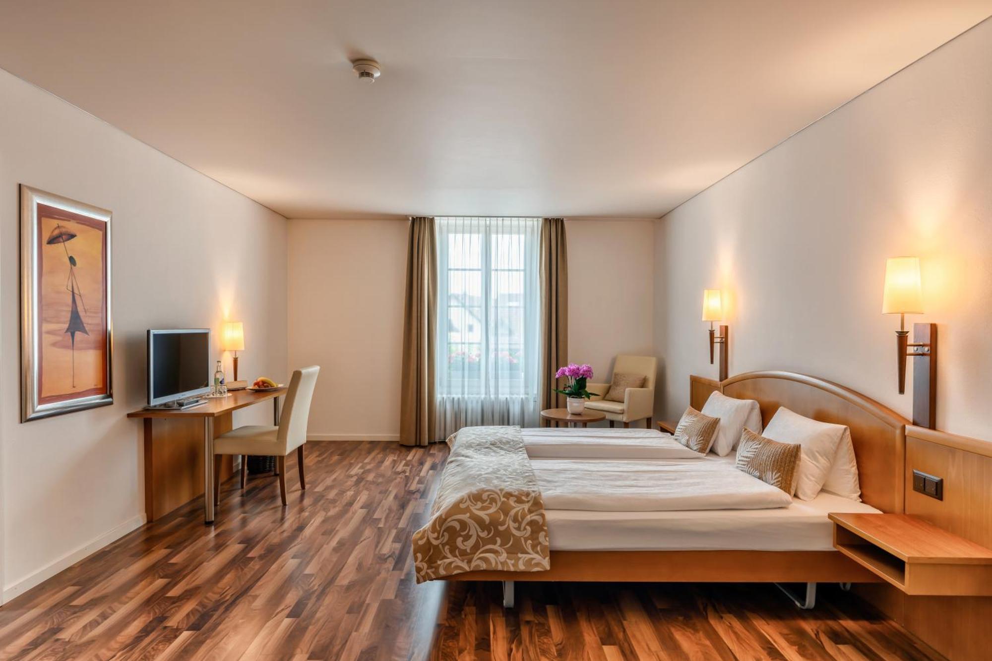 Hotel Landgasthof Schoenbuehl Екстериор снимка