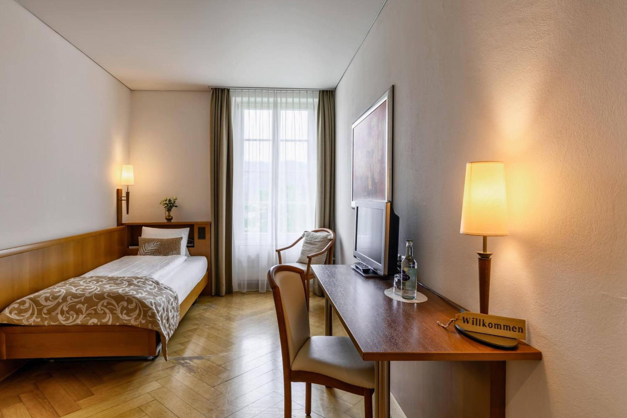 Hotel Landgasthof Schoenbuehl Екстериор снимка
